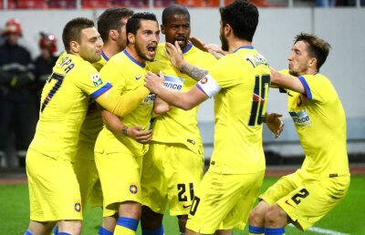 VIDEO Au sunat la club » Steaua vrea să transfere un fotbalist recomandat de Rădoi. Prețul de vînzare