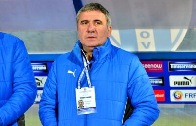 VIDEO Hagi s-a luat la întrecere cu fiul său la lovituri libere » Legenda a fost învinsă!