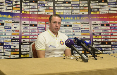 Corespondență din Belek » Reghecampf a prezentat achizițiile Stelei, dar nu se oprește aici: "Mai vreau încă 3"