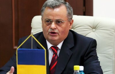 Fals în acte la "Sectorul 2" » Primarul Onţanu a semnat două aprobări de construire diferite pentru Stadionul Naţional, dar cu același număr de înregistrare, una antedatată! Diferenţă de 60 de milioane de euro, vezi documentele