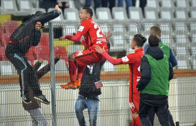 VIDEO+FOTO » Prima victorie pentru Dinamo din 2016, adusă de Costache, un tînăr de 17 ani » "Cîinii" au învins FC Botoșani