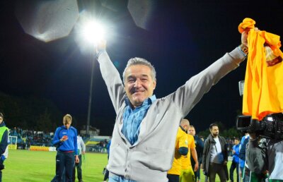 Becali, euforic după cele 12 transferuri » Comparația nebună făcută de patronul Stelei