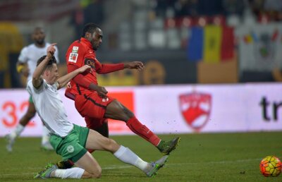 FOTO + VIDEO Dinamo - Concordia Chiajna 4-0 » Bombe de la Essombe! "Câinii" îi sfâșie pe ilfoveni și așteaptă derby-ul cu Astra 
