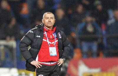 Stăncioiu se dă la Grigoraș: "E bine că Mutu dădea indicații, dacă nimeni n-o făcea". Antrenorul îi dă replica pe GSP.ro!