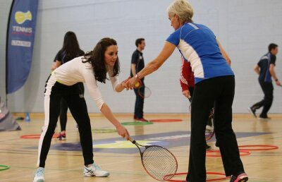 Ducesa Kate Middleton joacă tenis cu mama lui Andy Murray