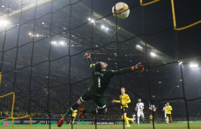 Autogol! Spurs, umilită de Dortmund după ce a folosit rezerve. Anglia și-ar putea pierde un loc în Ligă