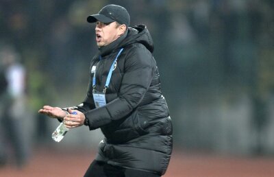 Reghecampf nu renunță la planul său în privința meciurilor de acasă ale Stelei: "Trebuie neapărat să facem asta"