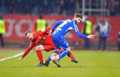 Dinu Gheorghe, dezlănțuit în pauză la Dinamo - Pandurii: "Trei gorjeni fac figurație. Unul dintre ei păcălește fotbalul de mai mulți ani"