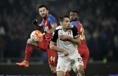 Astra câștigă degeaba » Casele de pariuri continuă să scadă cota Stelei la titlu