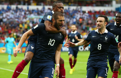 Evra s-a enervat că Benzema și Valbuena pot rata Euro: ”Ne-am tras două gloanțe în picioare”