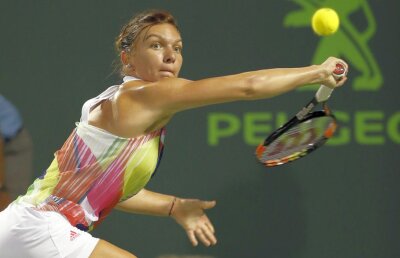 VIDEO Shot of the day! Simona Halep a reușit o lovitură cum rar se vede în tenisul feminin