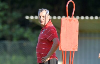 Rednic dă ultimele detalii de la Dinamo » Pe ce jucător a pus ochii + Ce zice de prelungirea contractului și de Peteleu