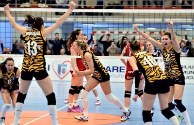 Selecție inedită pentru Biletul Zilei » Cotă 3.08 pentru trei over-uri