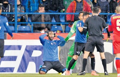 Steaua are arbitrii de partea ei! Cum s-a schimbat atitudinea fluierașilor față de roș-albaștri în play-off
