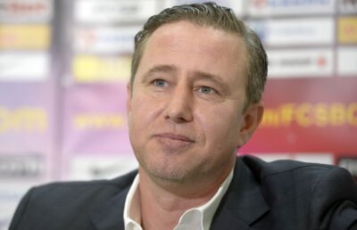 Reghecampf prefațează duelul cu ASA și se plânge de programul echipei » Care este starea lui Marica și ce probleme de lot are antrenorul Stelei