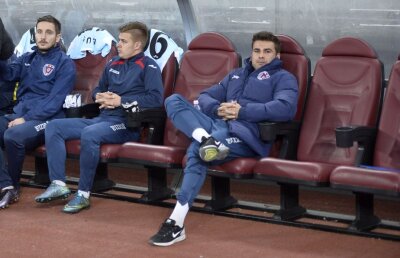 FOTO Mutu, pe blat la Steaua - ASA » Transformare totală a "Briliantului": a devenit extremă ascunsă :)