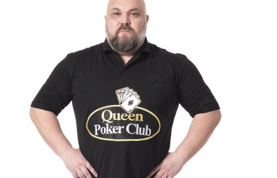 EXCLUSIV Absolvent de sociologie le ține piept în ring luptătorilor de kickboxing! Povestea inedită a lui Cezar Gheorghe, cel mai cunoscut arbitru român 