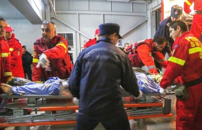 EXCLUSIV Bacteristan - 13 dosare ale morților de la Colectiv » Spitalele refuză să ofere familiilor documentele. Medicii au dat dosarele către jurnaliștii Gazetei! VIDEO Iată ce ascund autoritățile