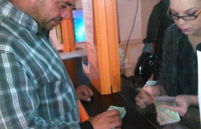  A cerut bani ca să își cumpere pâine și a câștigat la pariuri » Inspirație incredibilă cu miza de 2 lei pe un bilet pauză / final