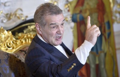 Federaţia contraatacă! Andrei Vochin îl critică dur pe Reghecampf: "Ce să mai înţeleagă şi domnul Becali?"