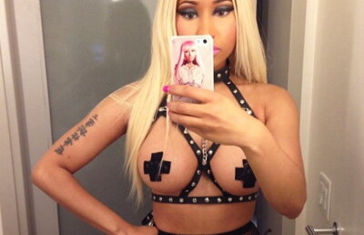 FOTO » Nicki Minaj, selfie porno pe Instagram