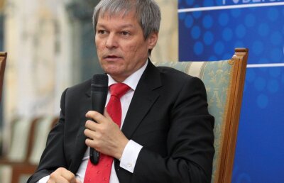 Premierul Cioloș i-a cerut ministrului Sănătății "urgentarea clarificării problemei dezinfectanților". Primele rezultate, mâine