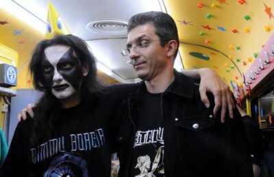 Dezinfectanții și arhivele spitalelor: rackeți, bani negri și un hacker condamnat la 11 ani de închisoare pentru că a devalizat bursa