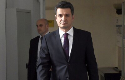 EXCLUSIV Liderul mondial Anios a dat în judecată Ministerul Sănătății pentru că a acoperit dezinfectanții diluați de la Hexi Pharma!