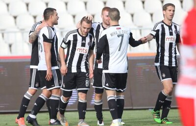 Biletul zilei pe Pariori.ro » Cotă 2.58 pentru trei pariuri pe mâna favoriților