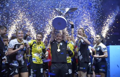 Regina Europei și-a ales antrenorul pentru sezonul viitor » Ce obiective i-au fixat oficialii lui CSM București