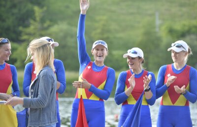 GALERIE FOTO + VIDEO "Ne vedem la Rio! Hai, România!" » Cum au reacționat fetele din barca de 8+1 după calificarea la JO