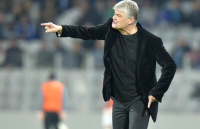 EXCLUSIV Promisiunea lui Andone pentru fani, după 9 ani fără titlu + Răspunsul la întrebarea care arde: "Ce faceți dacă vă sună telefonul după EURO?"