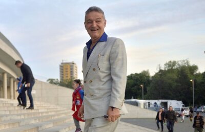 Gigi Becali a spus tot! » Câți bani i-a pus pe masă lui Hagi pentru vedetele Viitorului: "Aștept răspuns în 10 zile"
