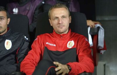 Lovitură pregătită de ASA! Mureșenii sunt în tratative cu un fost antrenor al lui Standard Liege