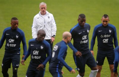 Șeful face gălăgie » Selecționerul Deschamps a ridicat tonul la antrenamentele Franței, avertizându-și jucătorii să nu se relaxeze contra României