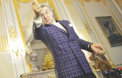 EXCLUSIV Becali a pregătit banii » Cum încearcă să îl ademenească pe jucătorul pe care îl vrea cu insistență