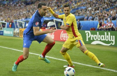 Ce făcea Benzema în timp ce colegii săi jucau de la egal la egal cu România