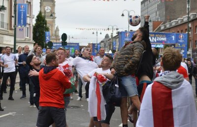 FOTO Euro violent » Două momente dure surprinse de reporterii Gazetei în ultimele zile la CE