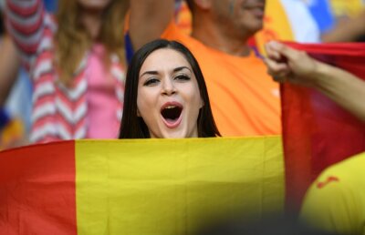 FOTO Duelul sexy de la România - Albania! Fanele celor două formații au făcut SHOW în tribune