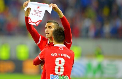 EXCLUSIV Dinamoviștii, puși la punct de impresarul lui Elhamed: "Am renunțat la 10.000 de euro" » Fotbalistul are oferte din Liga 1