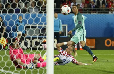 Gone in 28 seconds » Marea plictiseală de la Croația - Portugalia a fost ruptă de faza care a decis calificata