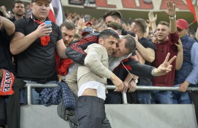 Dinamo a pus în vânzare abonamente pentru sezonul viitor » Cu ce oferte vor să-i atragă șefii pe fani