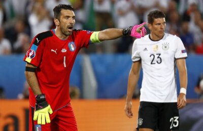 VIDEO Două intervenții senzaționale la poarta Italiei! Florenzi și Buffon, reflexe incredibile