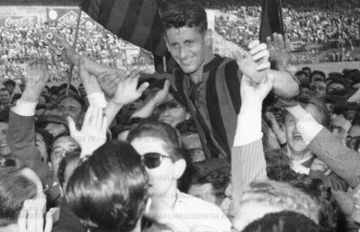 Serial GSP.RO Idoli uitați »  Juan Alberto Schiaffino: cel mai bun fotbalist din Uruguay. A jucat și pentru naționala Italiei