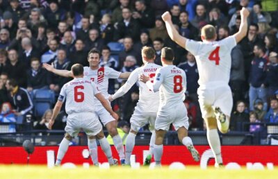 Bomba anului la pariuri » Cel mai tare solist al verii tranșat de pompieri și polițiști