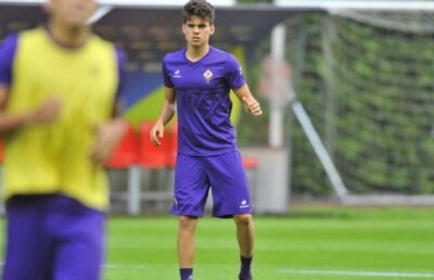 VIDEO Ianis Hagi, titular la primul meci pentru Fiorentina » Execuție superbă care a lovit transversala