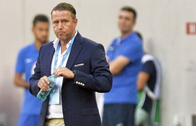 Prima reacție a lui Reghecampf: "Trebuie să facem mai mult, mai ales jucătorii importanți" » Cum a comentat deciziile lui Avram