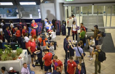 Cu gândul la medalii » Primul grup de sportivi olimpici români, 13 calificaţi şi două rezerve, a pornit ieri dimineaţă spre Rio