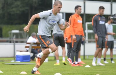 Reghe a dezmințit varianta prezentată inițial de Steaua, că Bourceanu ar fi rămas în afara lotului din cauza unui transfer iminent: "Joacă în play-off"