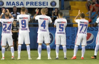 Unul dintre cei mai talentați fotbaliști ai Stelei a fost aspru criticat! "E în lumea lui! Îi place să iasă în evidență mereu"